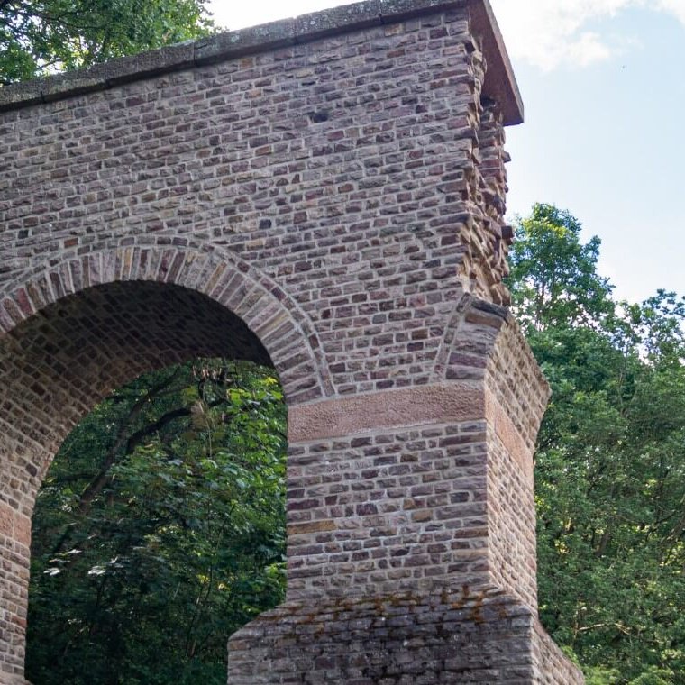Römisches Aquädukt Eifelspuren Wandern 