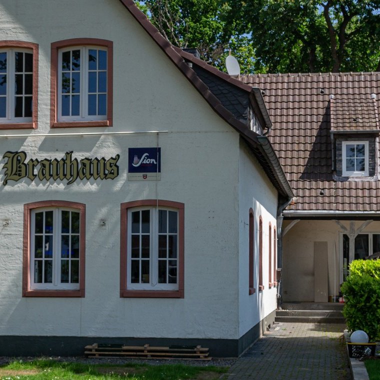 Zölleche Brauhaus Zölleche Brauhaus Wandern Eifelspur